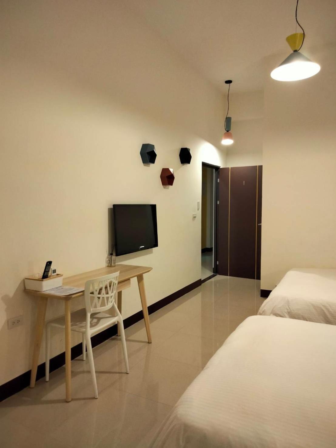 910 Hostel Yuli Esterno foto